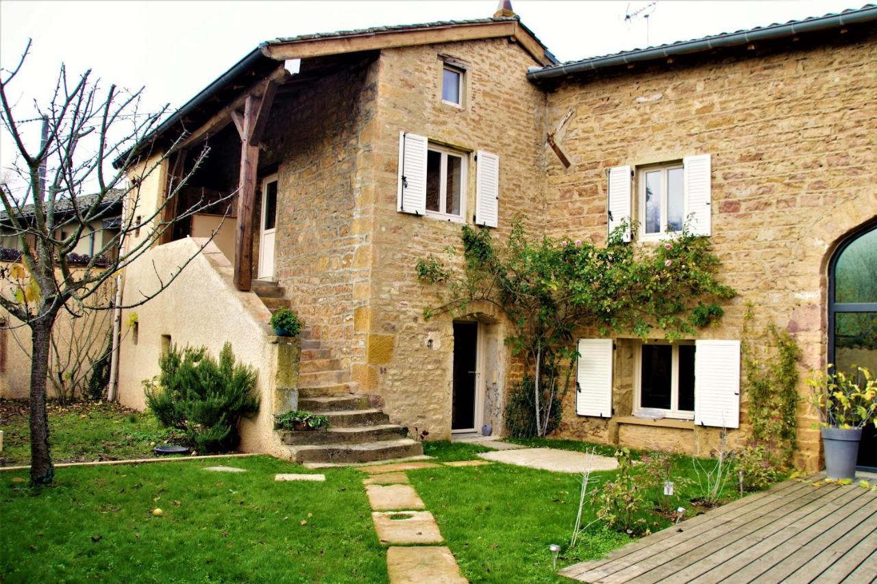Le Vieux Pont Bed and Breakfast Saint-Julien  Exteriör bild